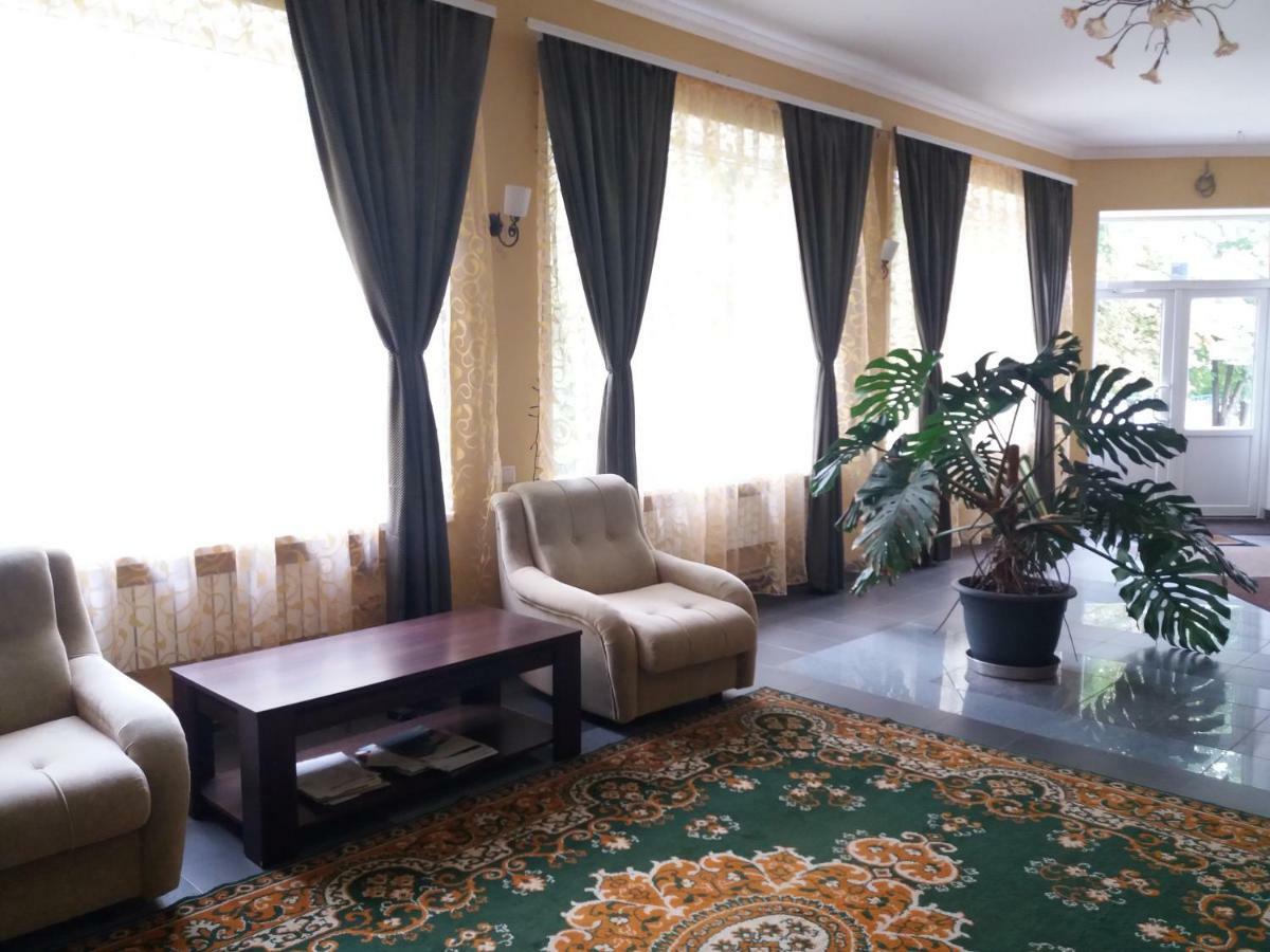 Hotel Aleksandria Kharkiv Exterior photo